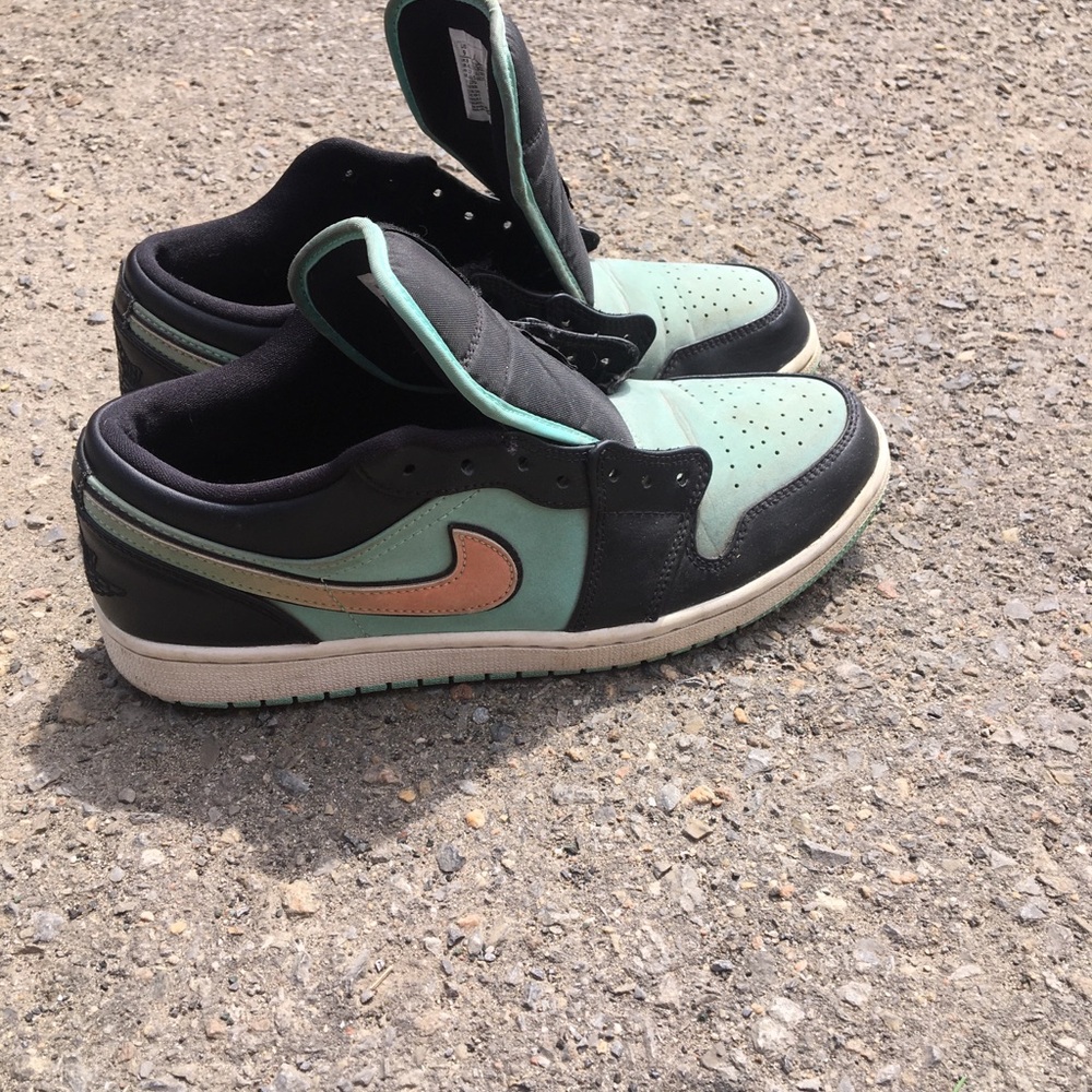 Nike Air Jordan Low tropical twist Sneakers